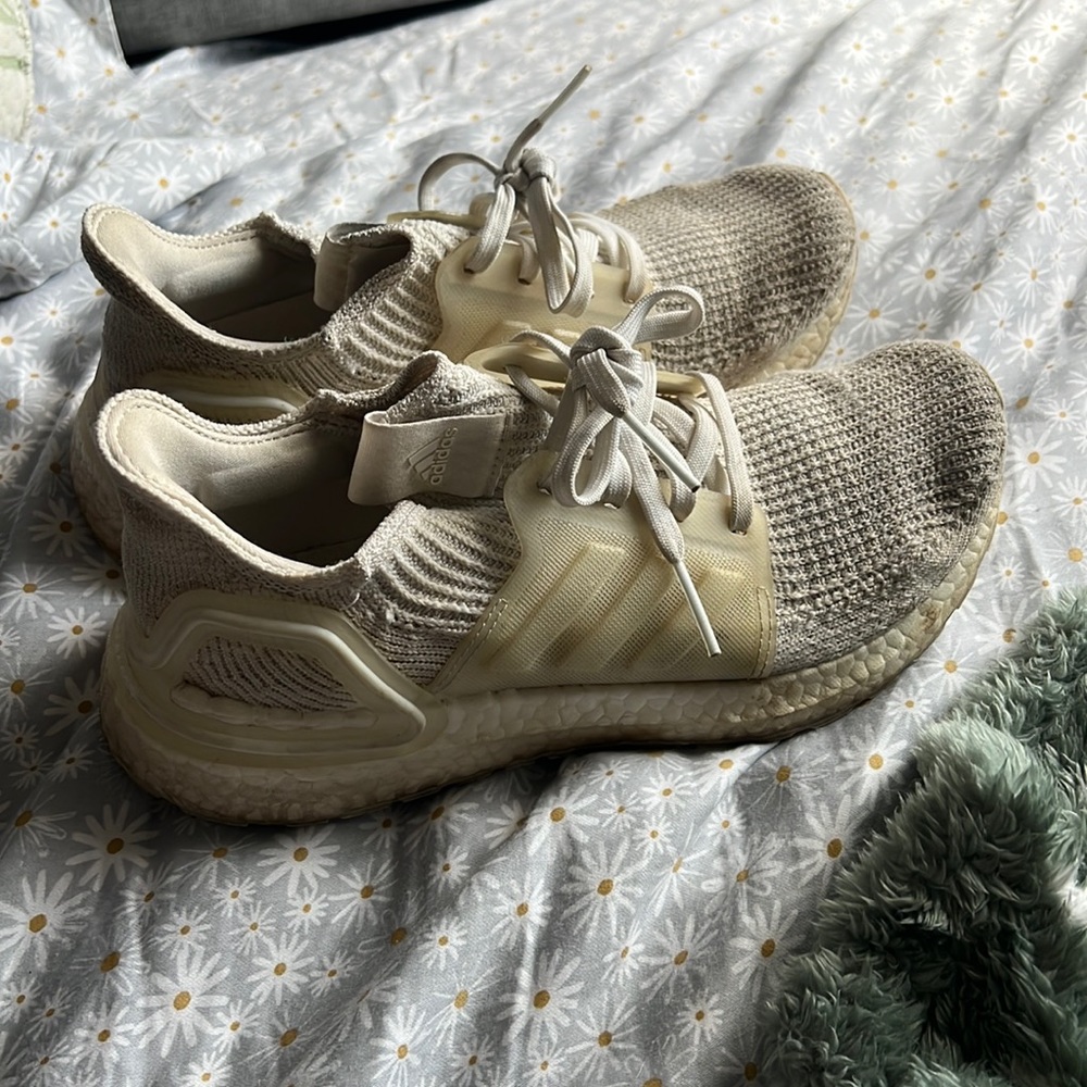 womens adidas ultraboosts